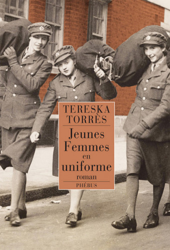 Les Ensablés - Jeunes femmes en uniforme, de Terreska Torrès