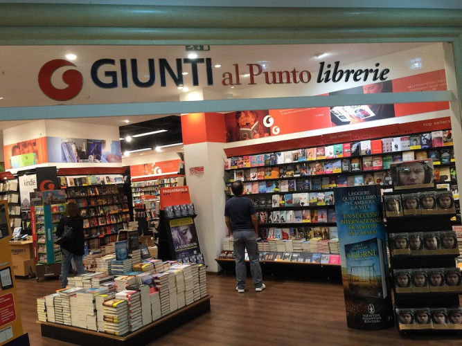 Mutations et évolutions de la librairie en Italie