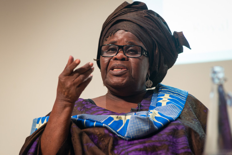 Puissante féministe, l'artiste ghanéenne Ama Ata Aidoo est décédée