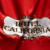 Une nouvelle plainte autour du manuscrit de “Hotel California”
