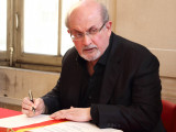 Pour son prochain livre, Salman Rushdie se passera d'éditeur