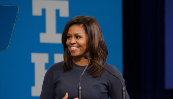 Michelle Obama joue aux vases communicants