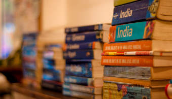Pardon my French : en Inde, un petit coin de France dans les librairies