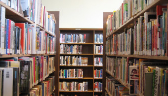 États-Unis : fermer une bibliothèque plutôt que d'y trouver des livres LGBT