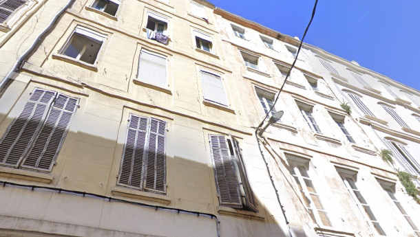 À Marseille, l'immeuble pas très stable de Jean-Paul Capitani (Actes Sud)